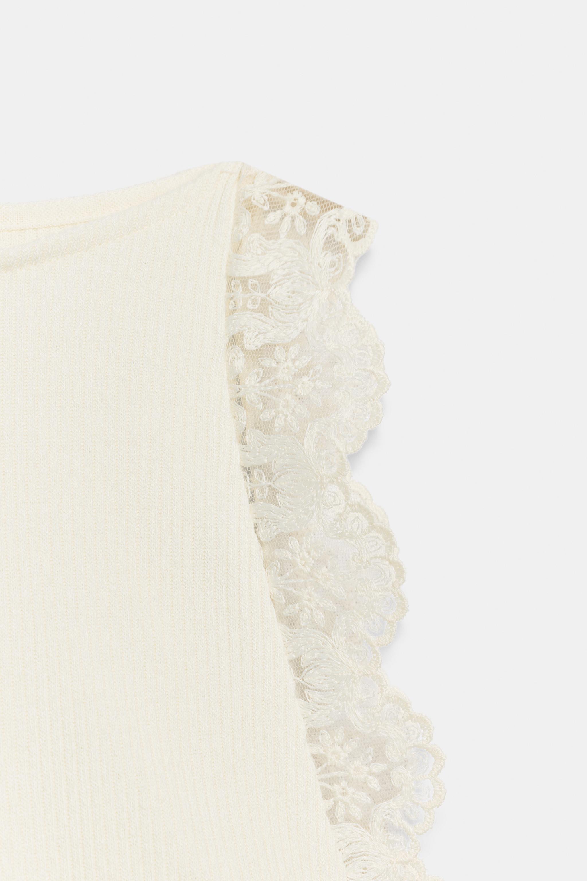 LACE RIBBED HALTER TOP